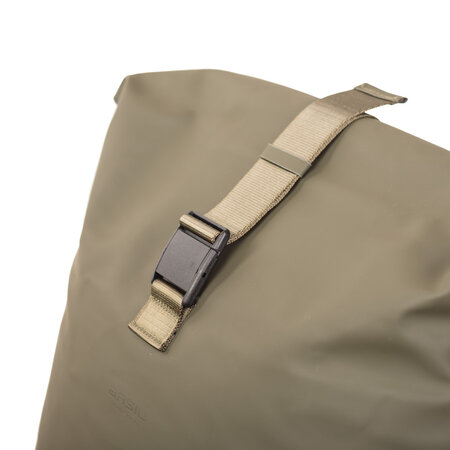 Basil Enkele fietstas SoHo Nordlicht MIK Studs 17L Mosgroen