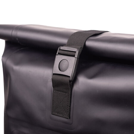 Beck Enkele fietstas Base TPU Zwart/Rood 18L