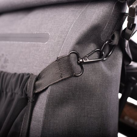 Beck Enkele fietstas en rugtas Base Backpack Zwart/Blauw 18L