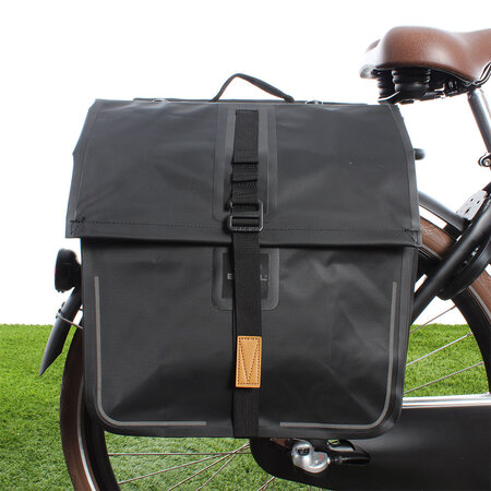Basil Dubbele fietstas Urban Dry MIK 2.0 50L Zwart