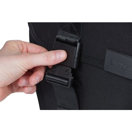 Basil Dubbele Fietstas Tour Waterproof MIK 2.0 28L Zwart
