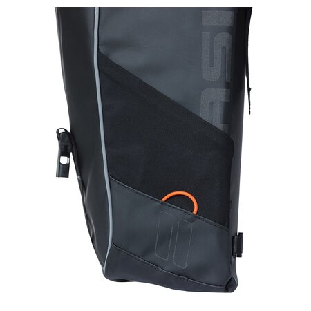 Basil Dubbele Fietstas Miles Tarpaulin MIK 2.0 34L Zwart/oranje