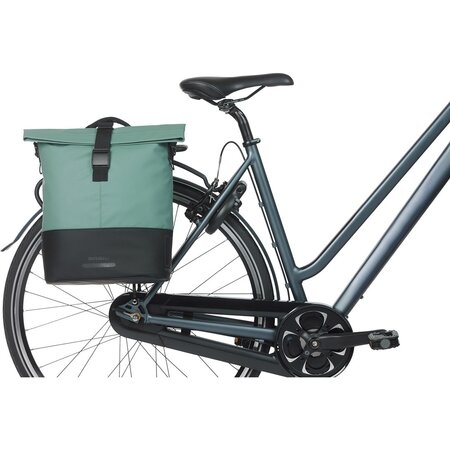 Basil Enkele fietstas Cove Shopper MIK Hooks 16L Zilvergroen/Zwart