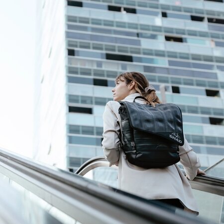 Shad Revive Messenger Bag 8L Zwart