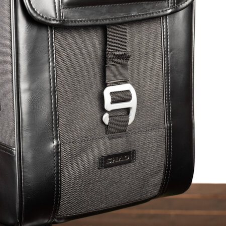 Shad Stuurtas Genuine Mail Bag 8L Dublin Black