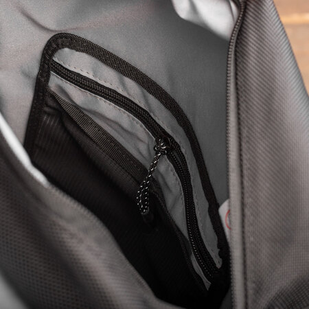 Shad Revive Messenger Bag 8L Zwart