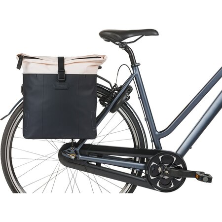 Basil Dubbele Fietstas Vive 28-35L Wit/Zwart