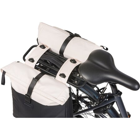 Basil Dubbele Fietstas Vive MIK 2.0 28-35L Wit/Zwart