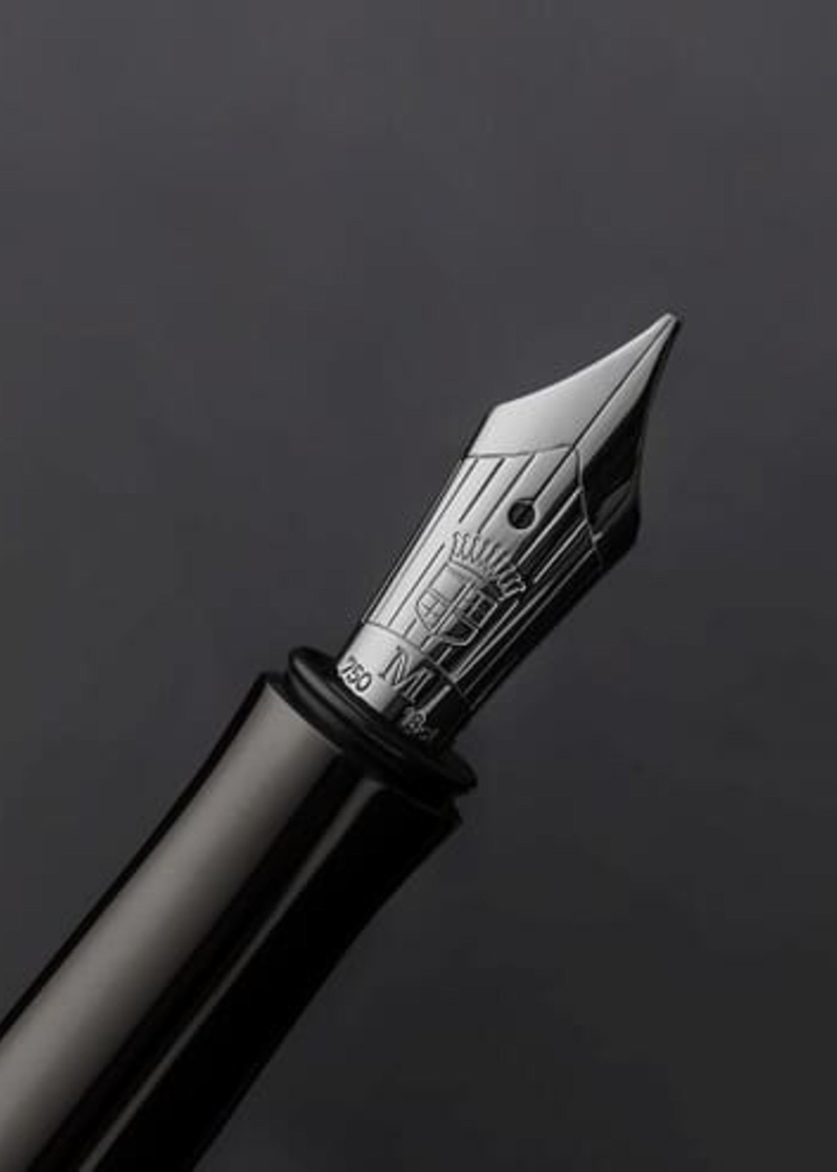 Graf von Faber-Castell FÜLLFEDER GUILLOCHE BLACK EDITION M