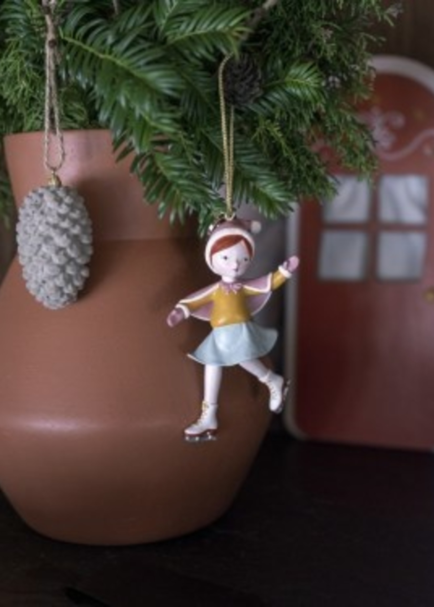 Fabelab Ornament - Ice skate Girl