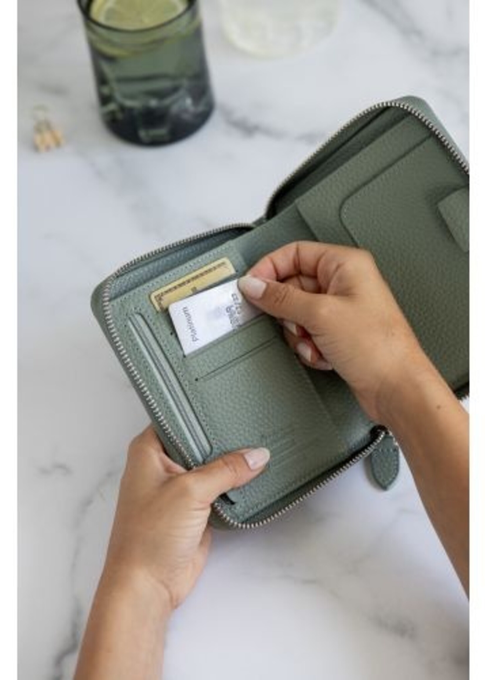 Filofax Norfolk Pocket Compact Zip Sag