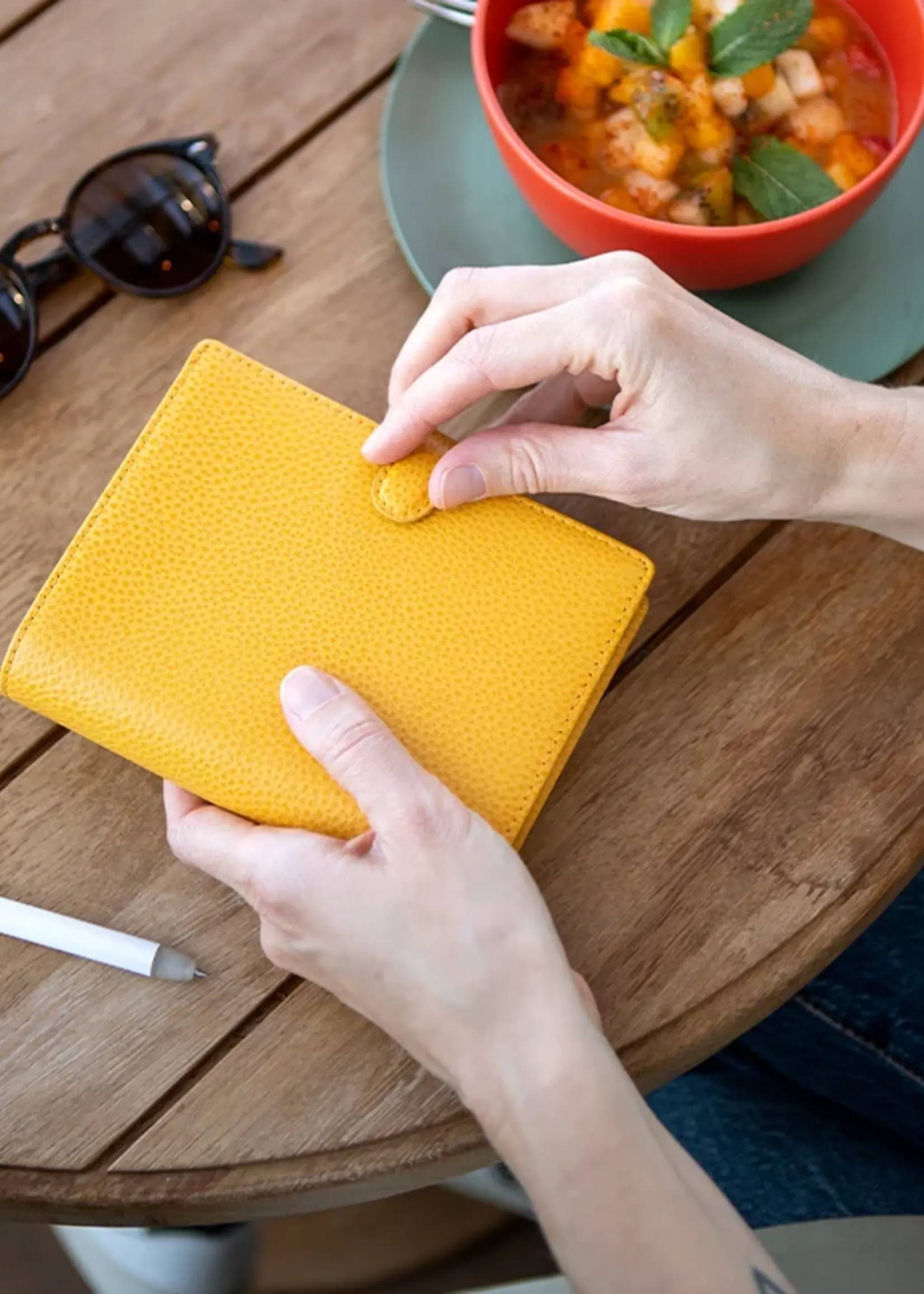 Filofax Finsbury Pocket Organiser Must