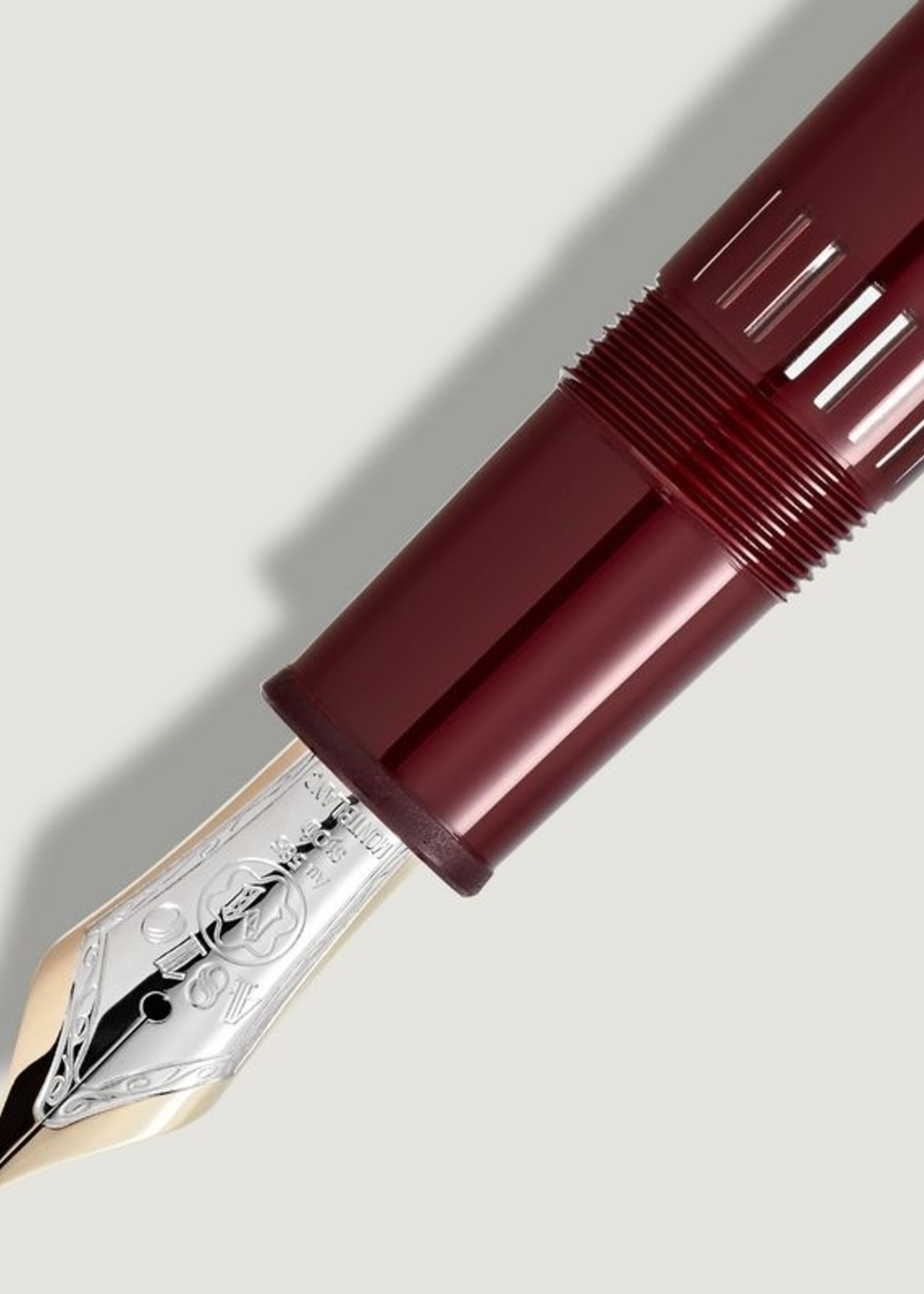 MONTBLANC Meisterstück Burgundy Red LeGrand Füllfederhalter M