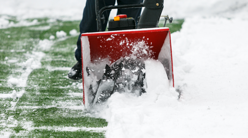 Tips voor winter onderhoud in de tuin en kunstgras