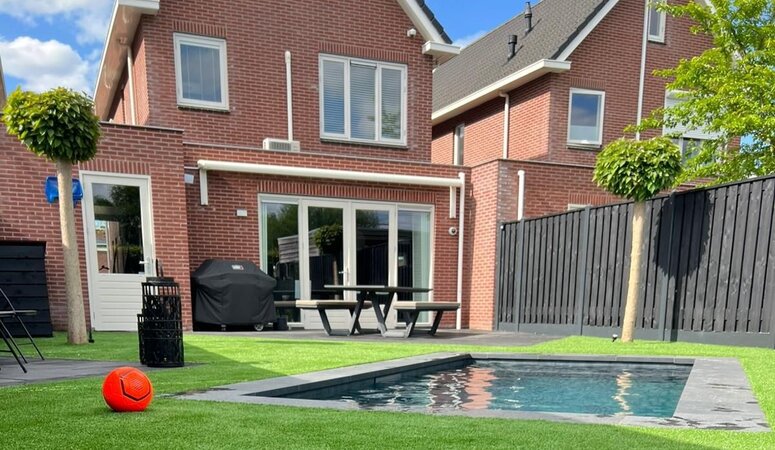 Kunstgras bij je zwembad