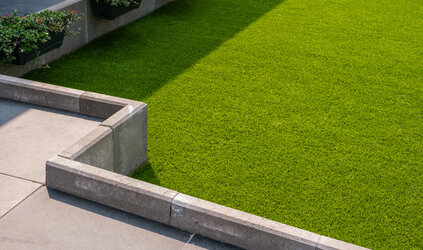 Kunstgras in de openbare ruimte