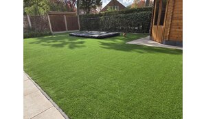 Voorjaar in de tuin: waarom kunstgras de slimste keuze is