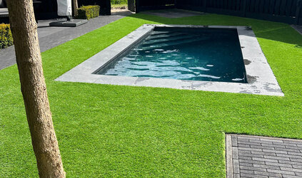 Kunstgras zomerklaar maken 