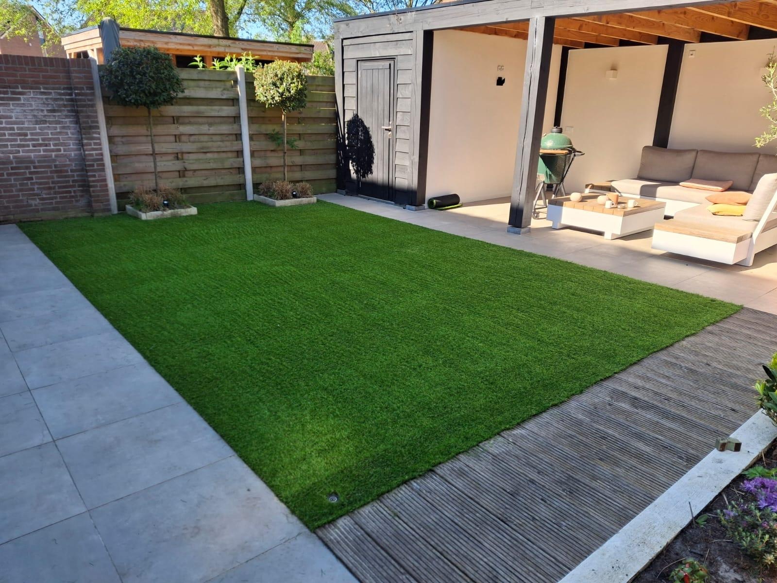 Kunstgras tuin met border