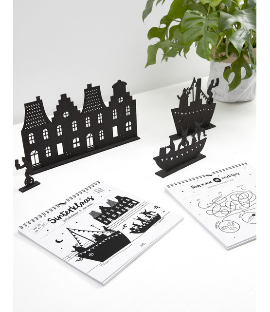 Stoomboot met sint en piet van mdf