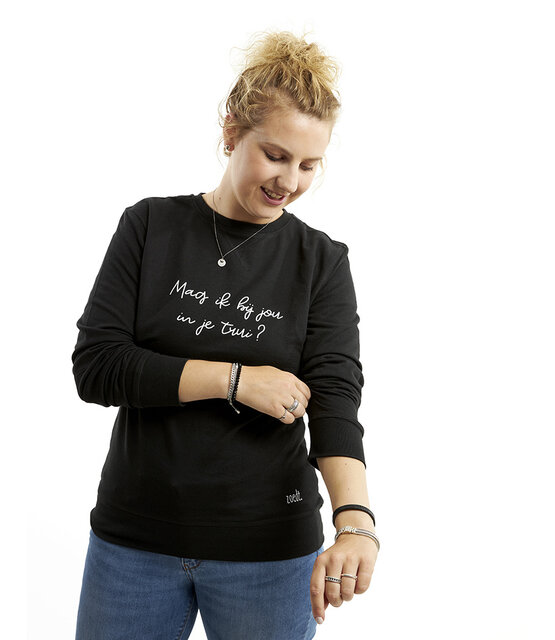 Zwarte sweater met tekst 'Mag ik bij jou in je trui?'