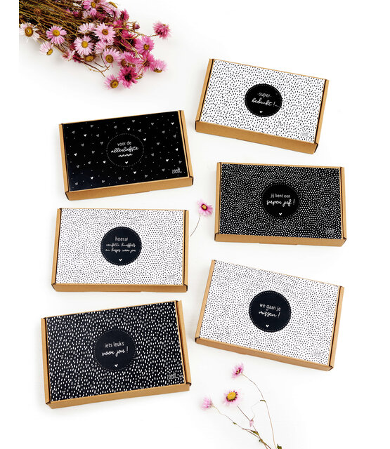 Kaarthouder met vaasje en tekst Lach