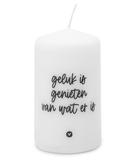 Kaars met tekst 'Geluk is genieten van wat er is'