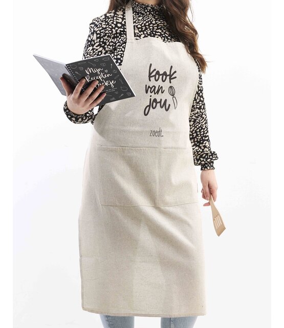 Beige keukenschort met tekst 'Kook van jou'
