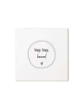 Cadeaukaartje vierkant met tekst - Hiep, hiep, hoera!