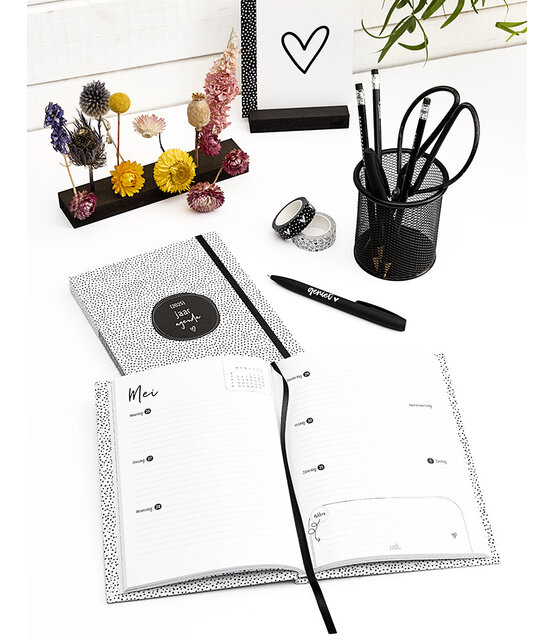 Jaaragenda hardcover 2025