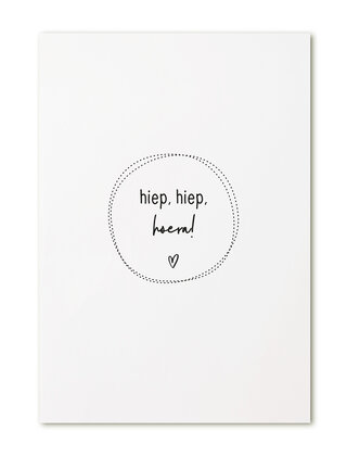 Kaart met tekst 'Hiep hiep hoera!'