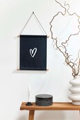 Textielposter zwart met wit hartje - 30x40cm