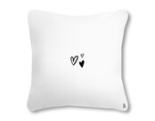 Outdoor sierkussen met tekst 'Cocktails en kusjes in het zonnetje' – Waterafstotend tuinkussen voor buiten – 40x40cm - wit Outdoor sierkussen met tekst 'Cocktails en kusjes in het zonnetje' – Waterafstotend tuinkussen voor buiten – 40x40cm - wit