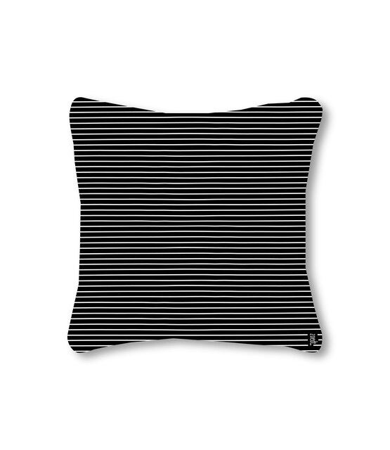 Outdoor sierkussen met tekst 'Cocktails en kusjes in het zonnetje' – Waterafstotend tuinkussen voor buiten – 40x40cm - zwart