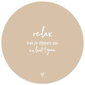 Zandkleurige tuincirkel/muurcirkel met tekst - 'Relax, trek je slippers aan en laat 't gaan' perfect als wanddecoratie voor buiten en binnen Zandkleurige tuincirkel/muurcirkel met tekst - 'Relax, trek je slippers aan en laat 't gaan' perfect als wanddecoratie voor buiten en binnen