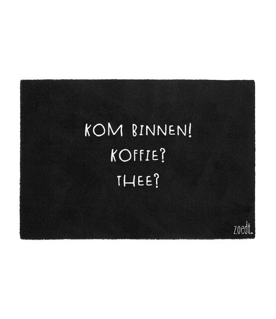 Deurmat zwart 40x60 cm – met tekst ‘Kom binnen! Koffie? Thee?’ — sfeervolle schoonloopmat met anti-slip | Zoedt