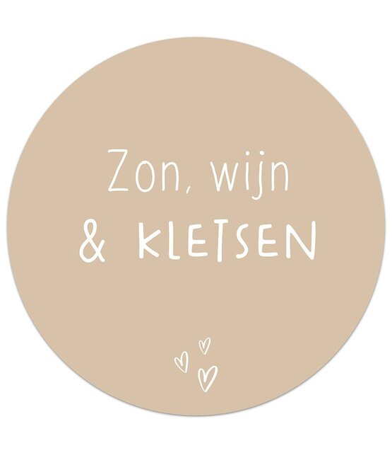 Tuincirkel zand met tekst 'Zon, wijn & kletsen' – muurcirkel voor buiten