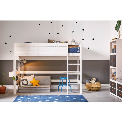 LIFETIME KIDSROOMS Low loft bed 90 x 200 with straight ladder in whitewash