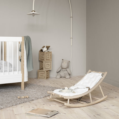 Oliver Furniture Wood baby & toddler rocker oak/white