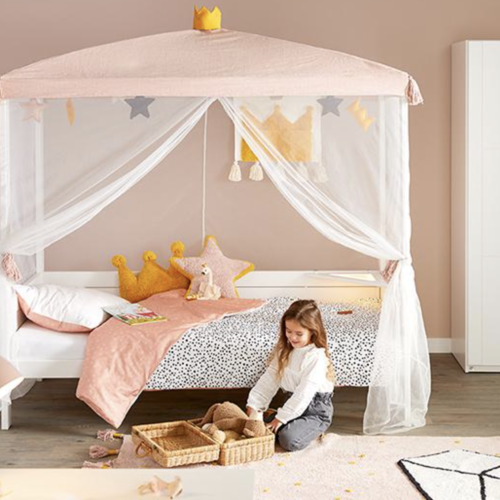 Canopy beds