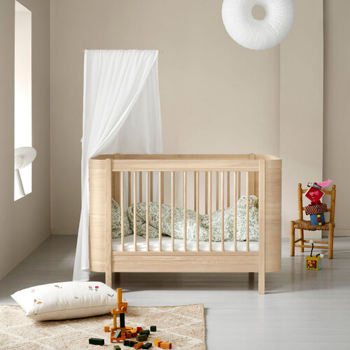 Oliver Furniture Wood Mini+ baby cot bed with junior kit oak