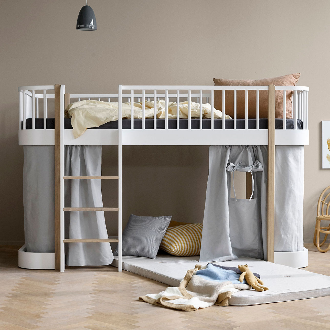 Julian Bowen Jupiter Hochbett In Graueiche - Mit Schreibtisch, Kommode & Regalen Platzsparend