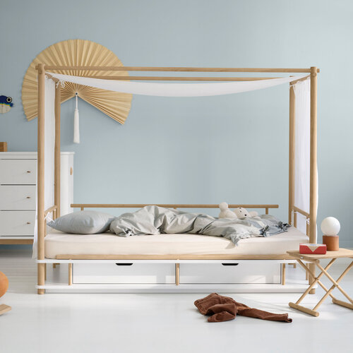 Oliver Furniture Camp Canopy bed oak