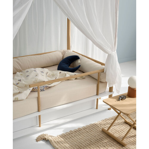 Oliver Furniture Camp Canopy bed oak