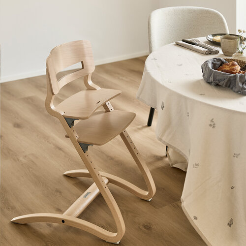 Leander Hochstuhl Louie Buche Natur