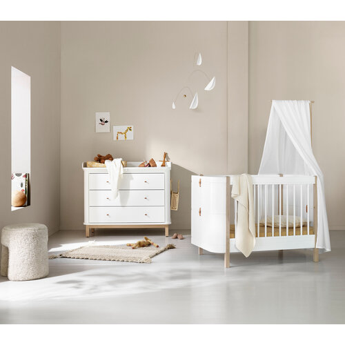 Oliver Furniture Wood nursey dresser 3 drawers white-oak