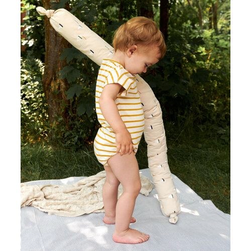 DEAR APRIL Bettschlange Pond Boats DEAR APRIL Bettschlange Pond Boats