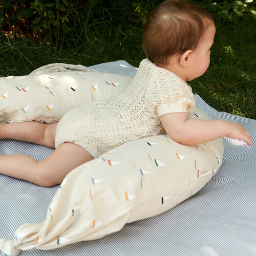 DEAR APRIL Nursing pillow Pond Boats with long tie