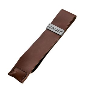 Leander Leather belt with brown button