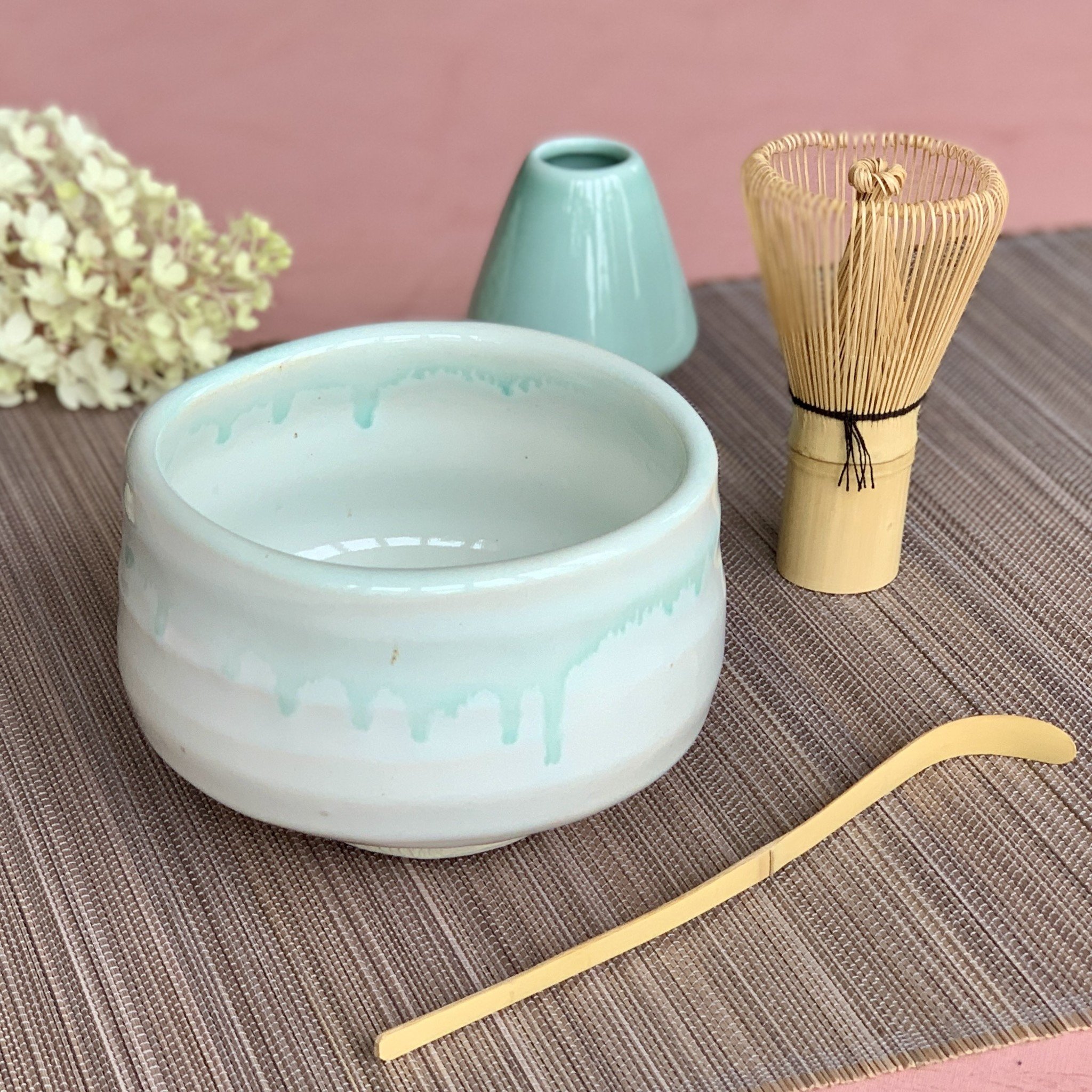 https://cdn.webshopapp.com/shops/85422/files/374336746/zero-japan-matcha-set-wit-of-zwart.jpg